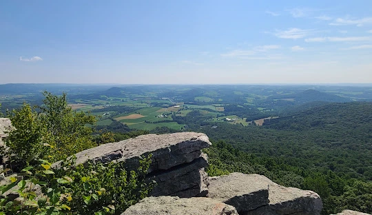 The Pinnacle Overlook – Panoramic view from The Pinnacle, one of the best places to go near me in Pennsylvania for hiking and nature photography.